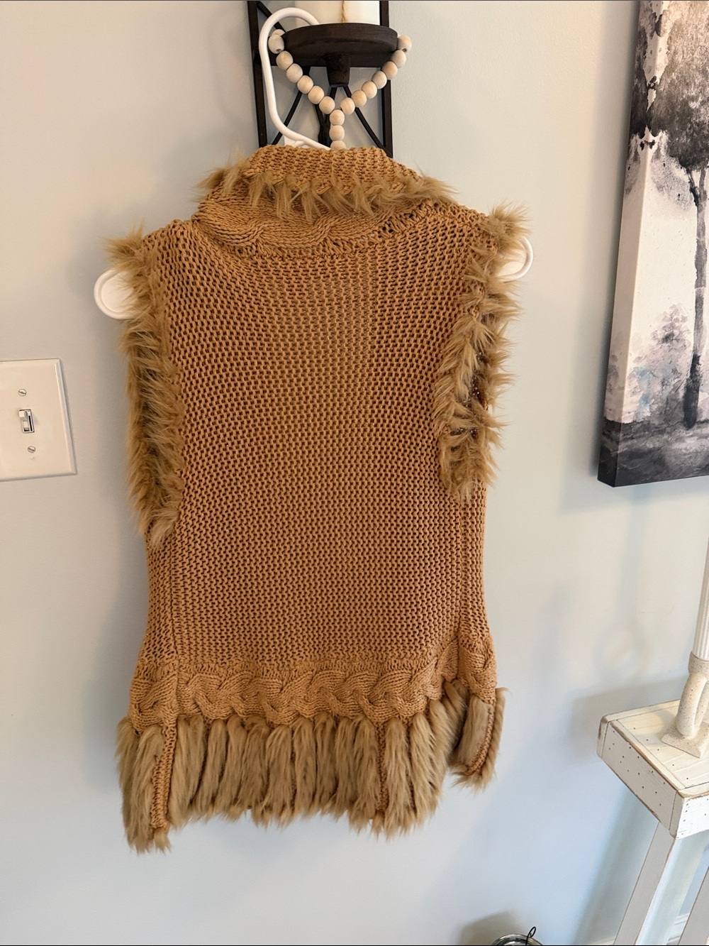 ⭐️Lilly Pulitzer Torini Faux Fur Sweater Vest⭐️ - Picture 9 of 10
